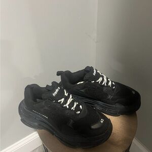 Balenciaga Men's Black Sneakers